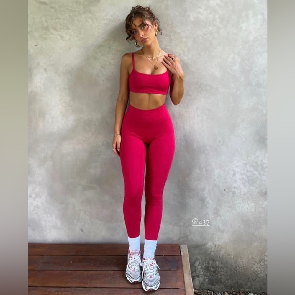 437 Leggings